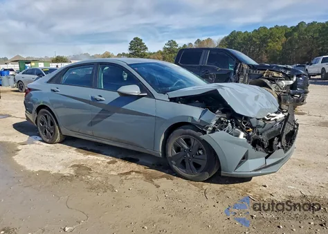 2022 Hyundai Elantra Sel z USA, uszkodzony, nr VIN KMHLM4AG8NU361962